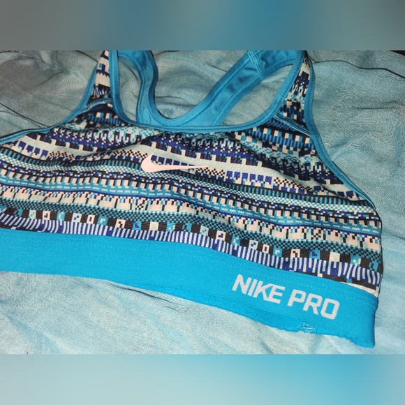 S Nike Pro Dri-Fit Blue Sports Bra,Racer Back,Abstract Print,Geo,Athleisure,Yoga - Picture 2 of 7